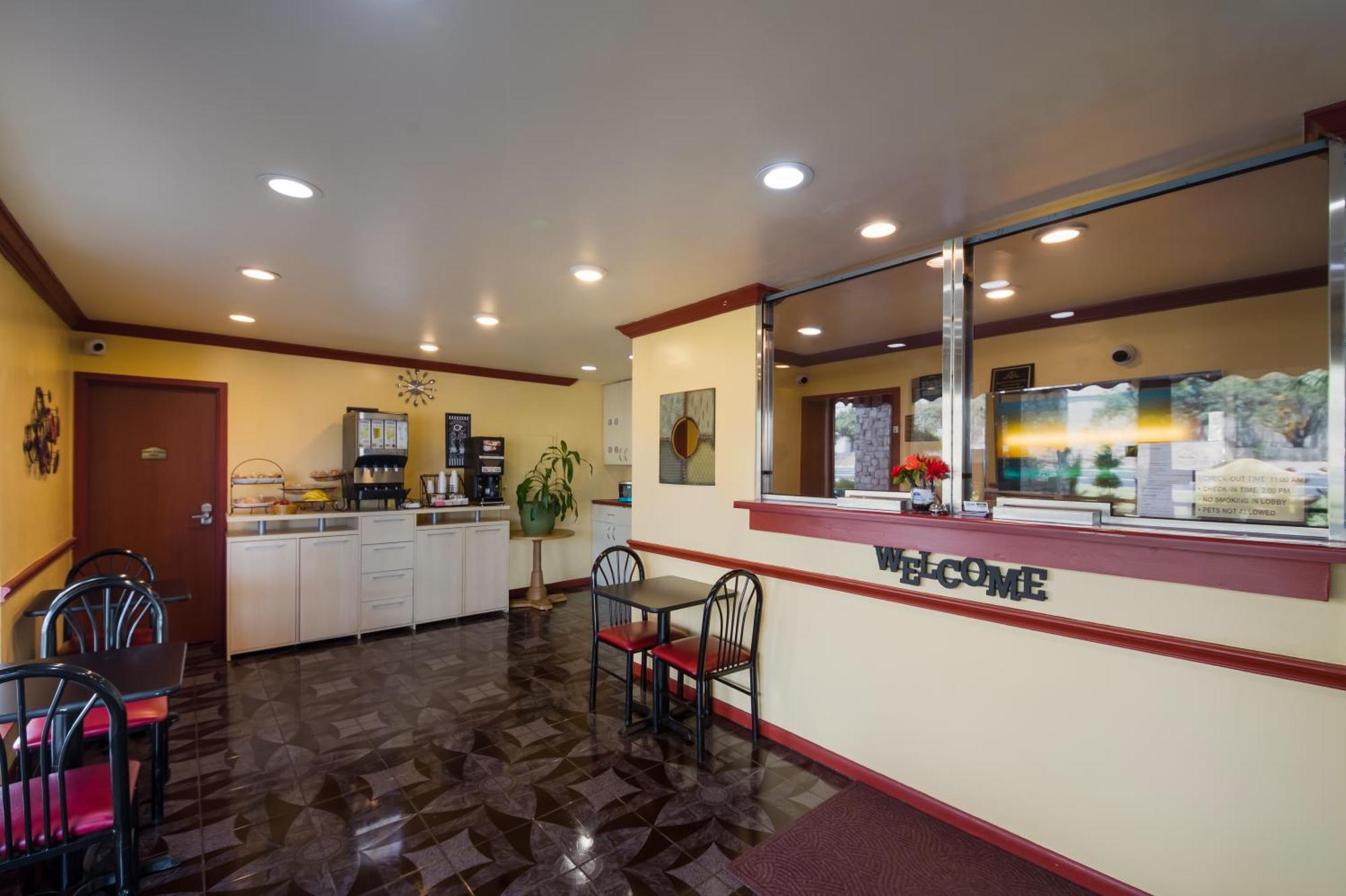 Americas Best Value Inn Буда Екстер'єр фото