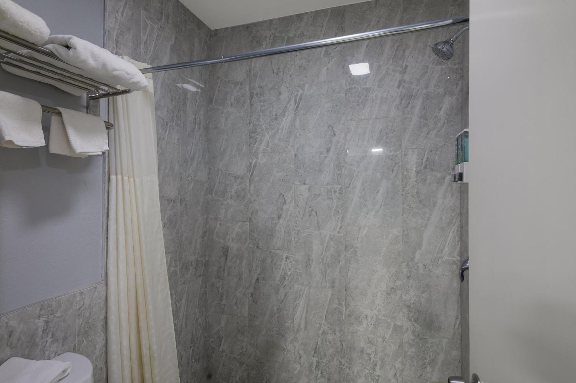 Americas Best Value Inn Буда Екстер'єр фото