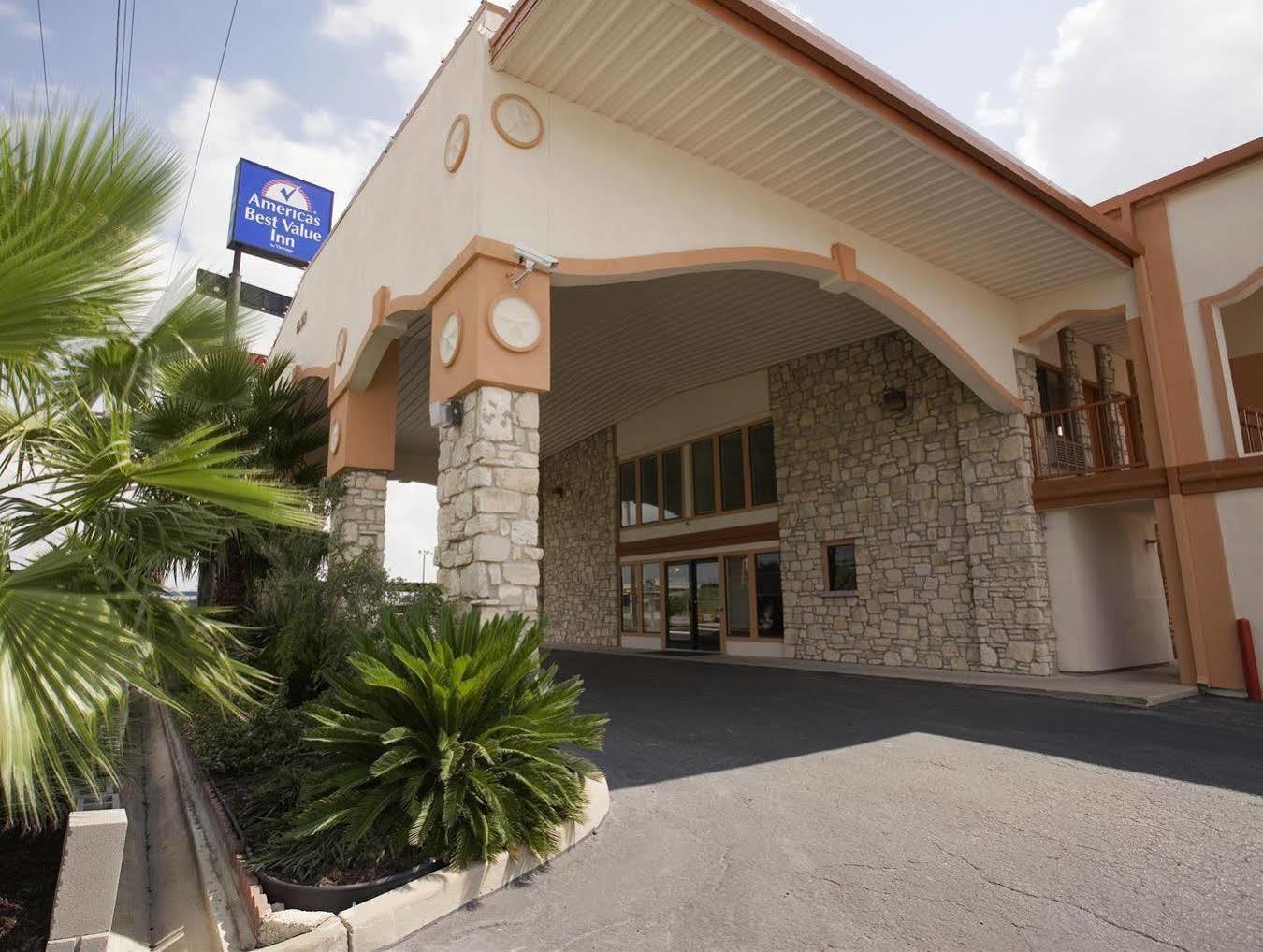 Americas Best Value Inn Буда Екстер'єр фото